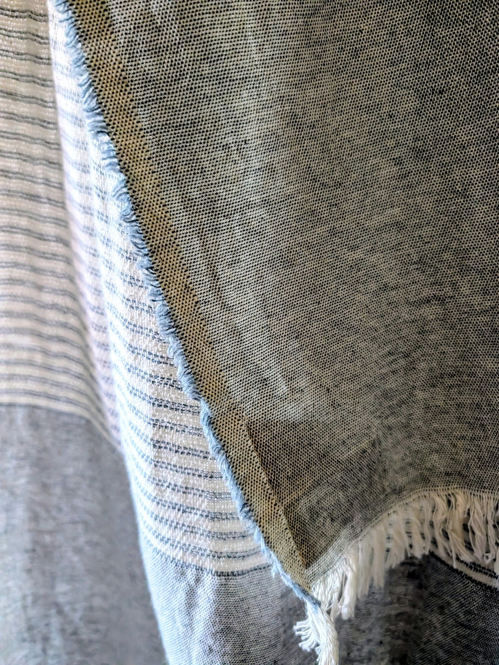 Lightweight Knit Blue & White Scarf